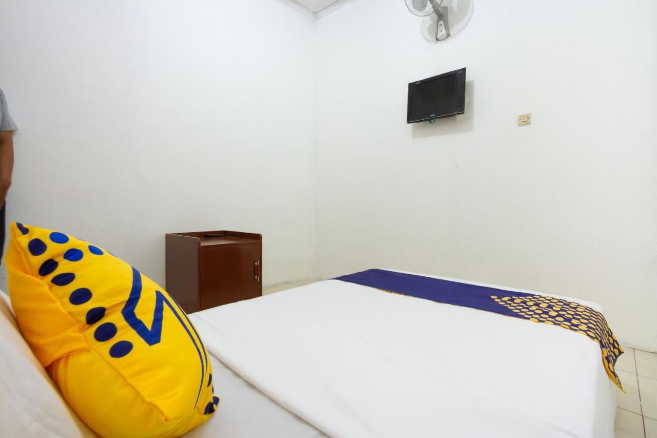 Spot On 2891 999 Guest House Sumedang Ngoại thất bức ảnh